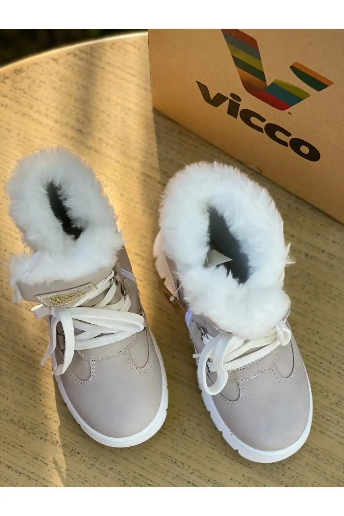 بوت بچگانه کفش چرم دخترانه  کپا با خز رنگ خاکستری 946.p20k.222-128 - 6141 بوت بچگانه کفش چرم دخترانه کپا با خز رنگ خاکستری 946.p20k.222-128 - 6141