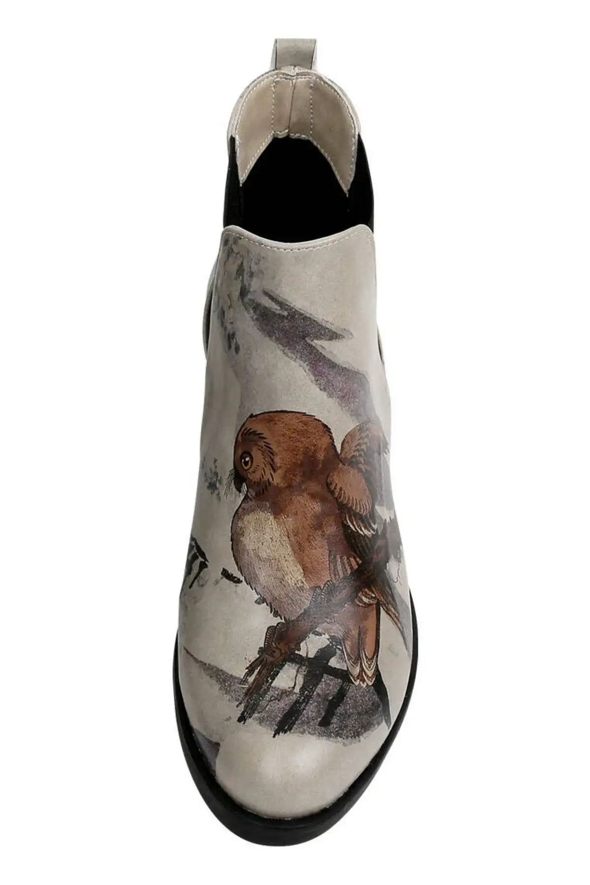 بوت و نیم بوت زنانه  قاچاقی  از جنس چرم گیاهی با رنگ بژ - طراحی «چت کردن بر ری یک شاخه» - 6686 بوت و نیم بوت زنانه قاچاقی از جنس چرم گیاهی با رنگ بژ - طراحی «چت کردن بر ری یک شاخه» - 6686