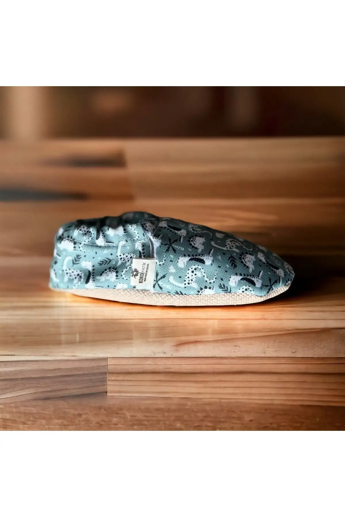 کفش نوزاد پسر پاپوش کودک ارگانیک پنبهای دایناسور سبز - 5472 کفش نوزاد پسر پاپوش کودک ارگانیک پنبهای دایناسور سبز - 5472