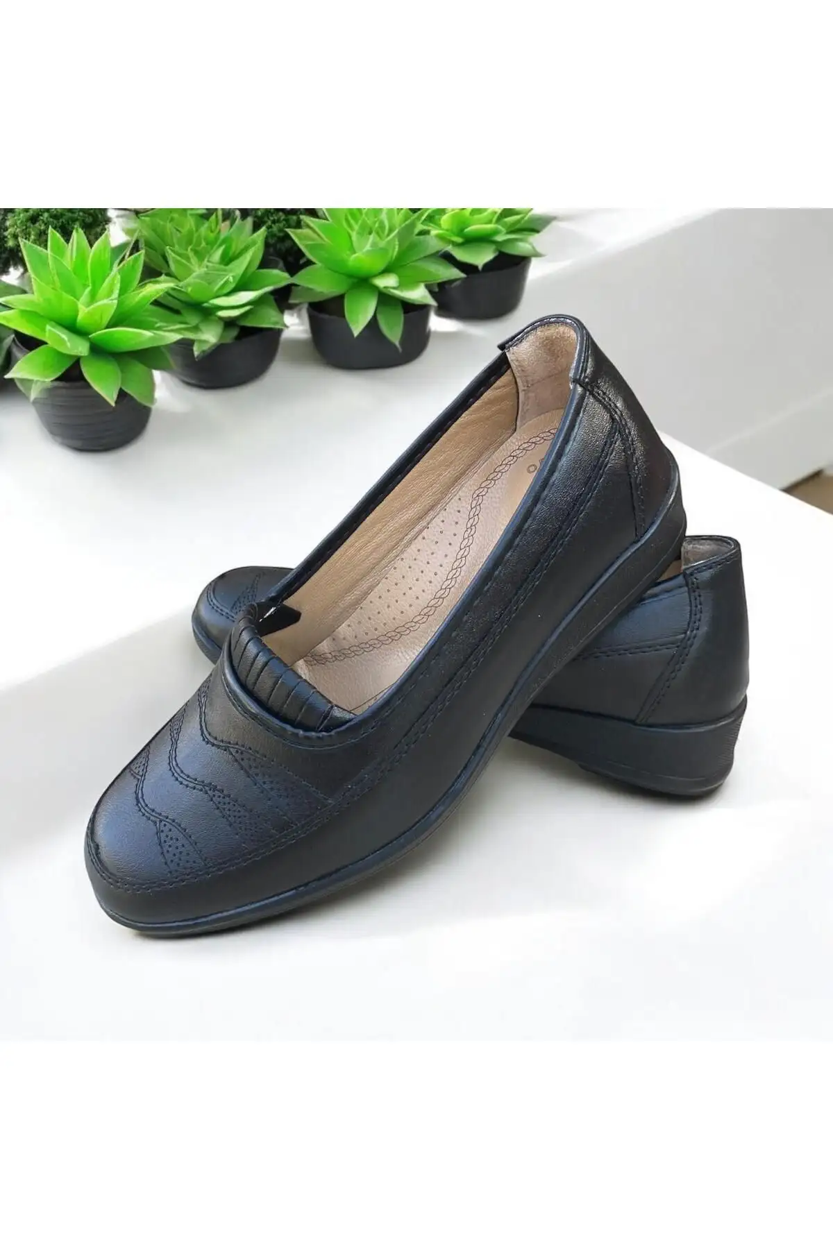 کفش مادر با کفی داخلی طبی و چرم واقعی مخصوص پاشنه درد، سایز بزرگ - 5699 کفش مادر با کفی داخلی طبی و چرم واقعی مخصوص پاشنه درد، سایز بزرگ - 5699