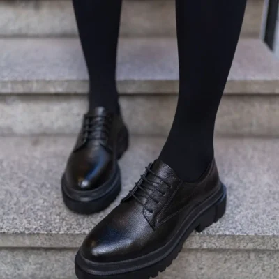 کفش ورزشی روزمره کیف زنانه سوپرایللا از جنس چرم وگان سیاه با زیره سیاه - 6625