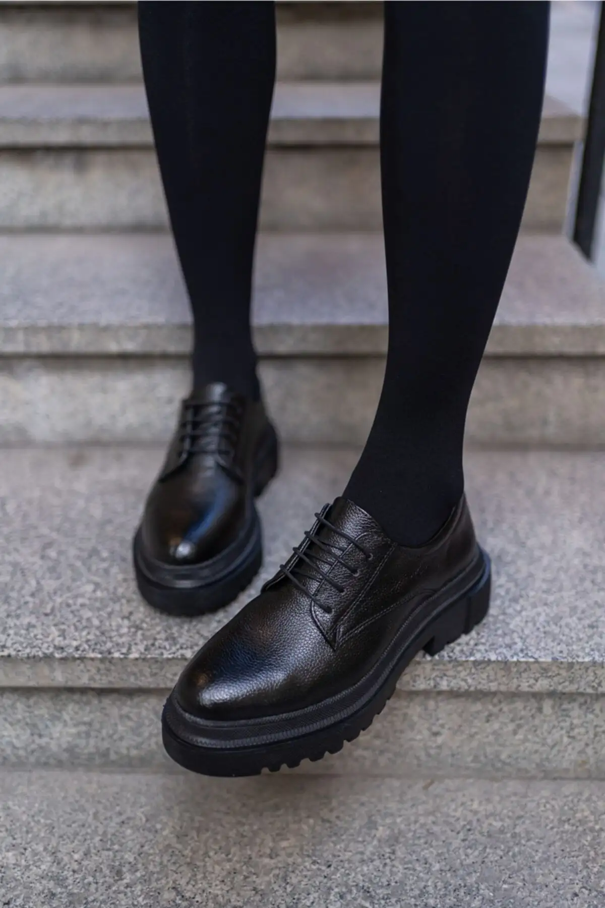 کفش ورزشی روزمره کیف زنانه سوپرایللا از جنس چرم وگان سیاه با زیره سیاه - 6625 کفش ورزشی روزمره کیف زنانه سوپرایللا از جنس چرم وگان سیاه با زیره سیاه - 6625