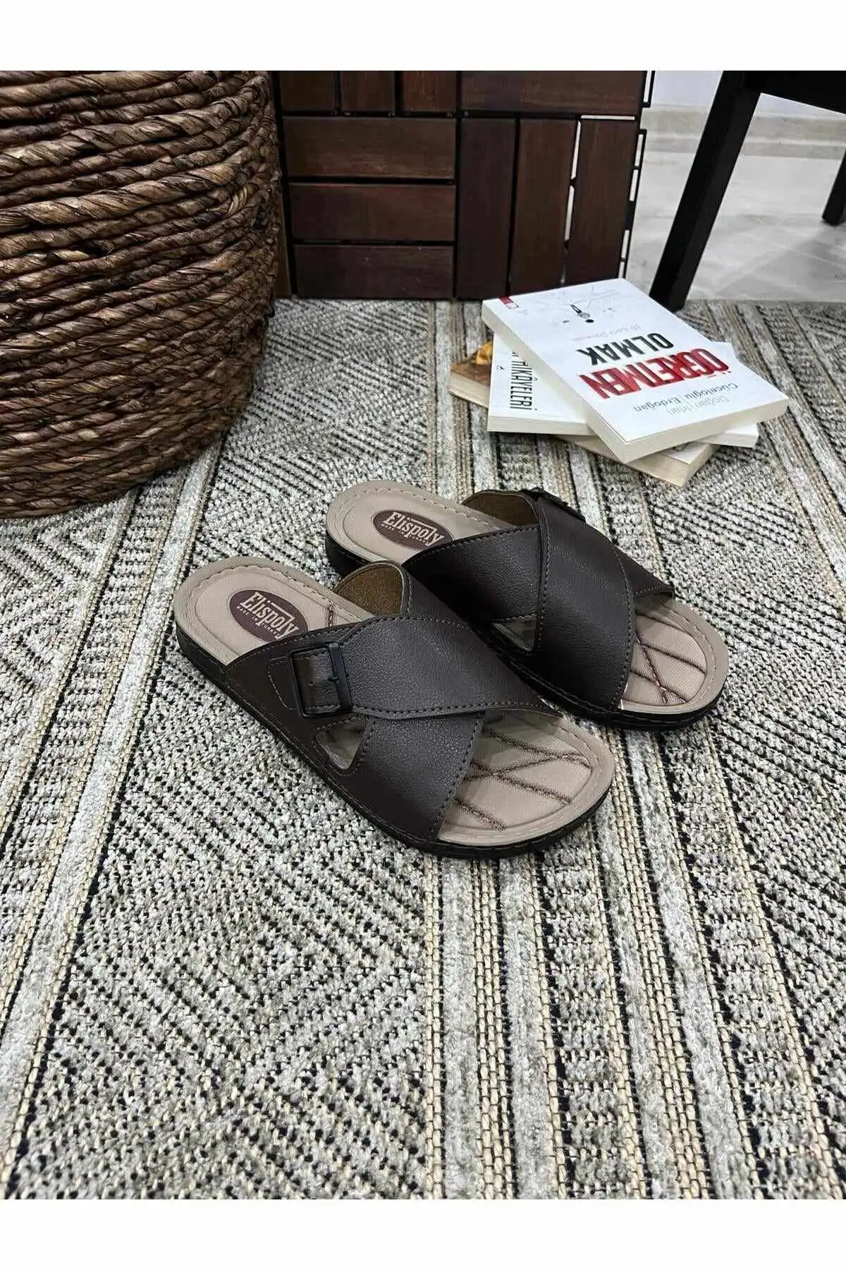 کفش راحتی خانه  طبی مردانه با کفی تمام ارتوپدیک و نرم، مناسب برای پاشنه درد و با رویه چرم مصنوعی. - 7014 کفش راحتی خانه طبی مردانه با کفی تمام ارتوپدیک و نرم، مناسب برای پاشنه درد و با رویه چرم مصنوعی. - 7014