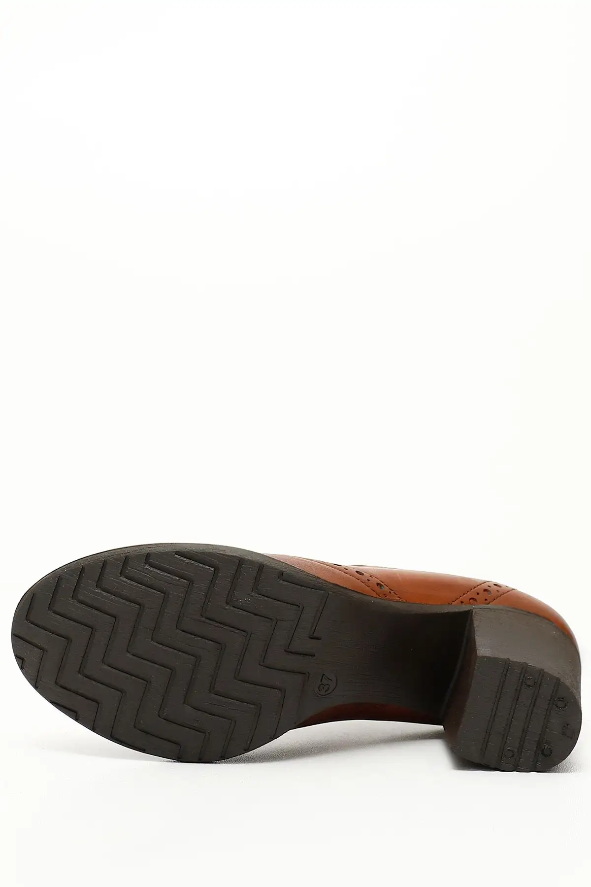 کفش اداری زنانه  آکسفورد با کف پاشنه متوسط و ضخامت معمولی، مدل با بند، چرم طبیعی به رنگ قهوهای بژ برای /دخترانه. - 5729 کفش اداری زنانه آکسفورد با کف پاشنه متوسط و ضخامت معمولی، مدل با بند، چرم طبیعی به رنگ قهوهای بژ برای /دخترانه. - 5729