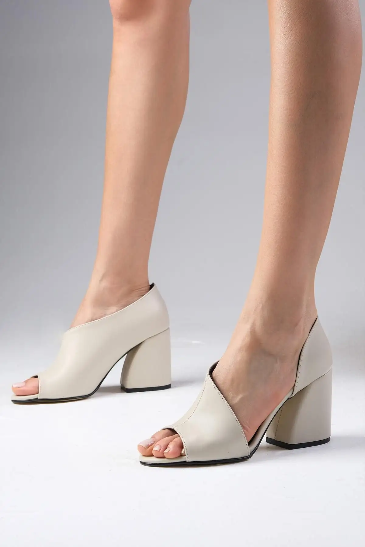 کفش پاشنه بلند زنانه  دار رنگی اوا - 6318 کفش پاشنه بلند زنانه دار رنگی اوا - 6318