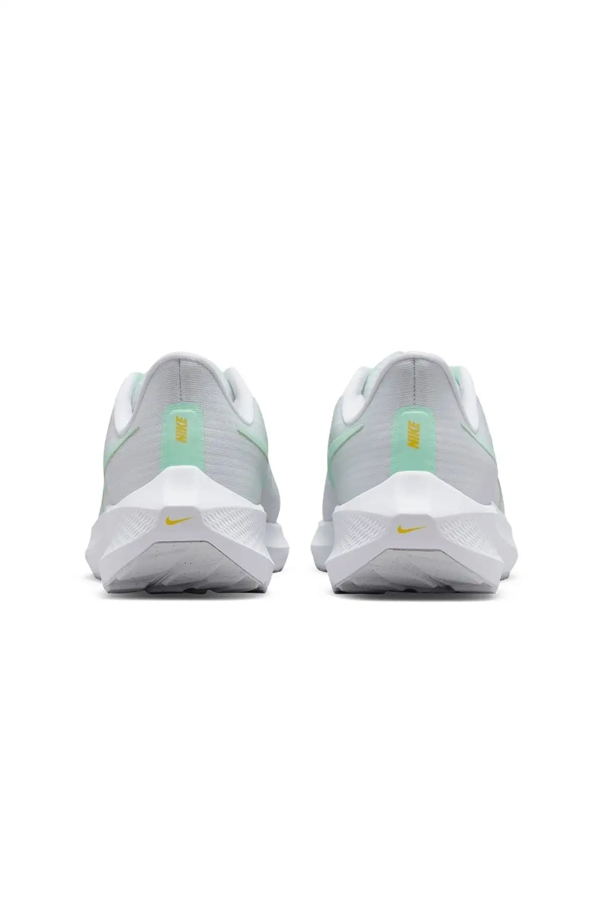 کفش ورزشی دویدن زنانه ایر زوم پگاسوس 39 شماره Dh4072-102 - 7105 کفش ورزشی دویدن زنانه ایر زوم پگاسوس 39 شماره Dh4072-102 - 7105