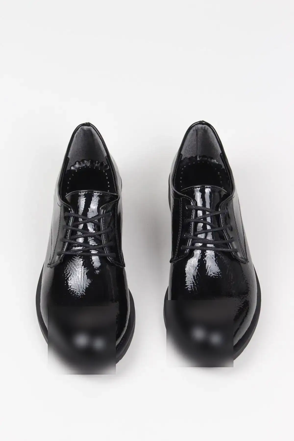 کفش اداری زنانه   کلاسیک مشکی  مدل روزمره با روکش واکسی - 5714 کفش اداری زنانه کلاسیک مشکی مدل روزمره با روکش واکسی - 5714