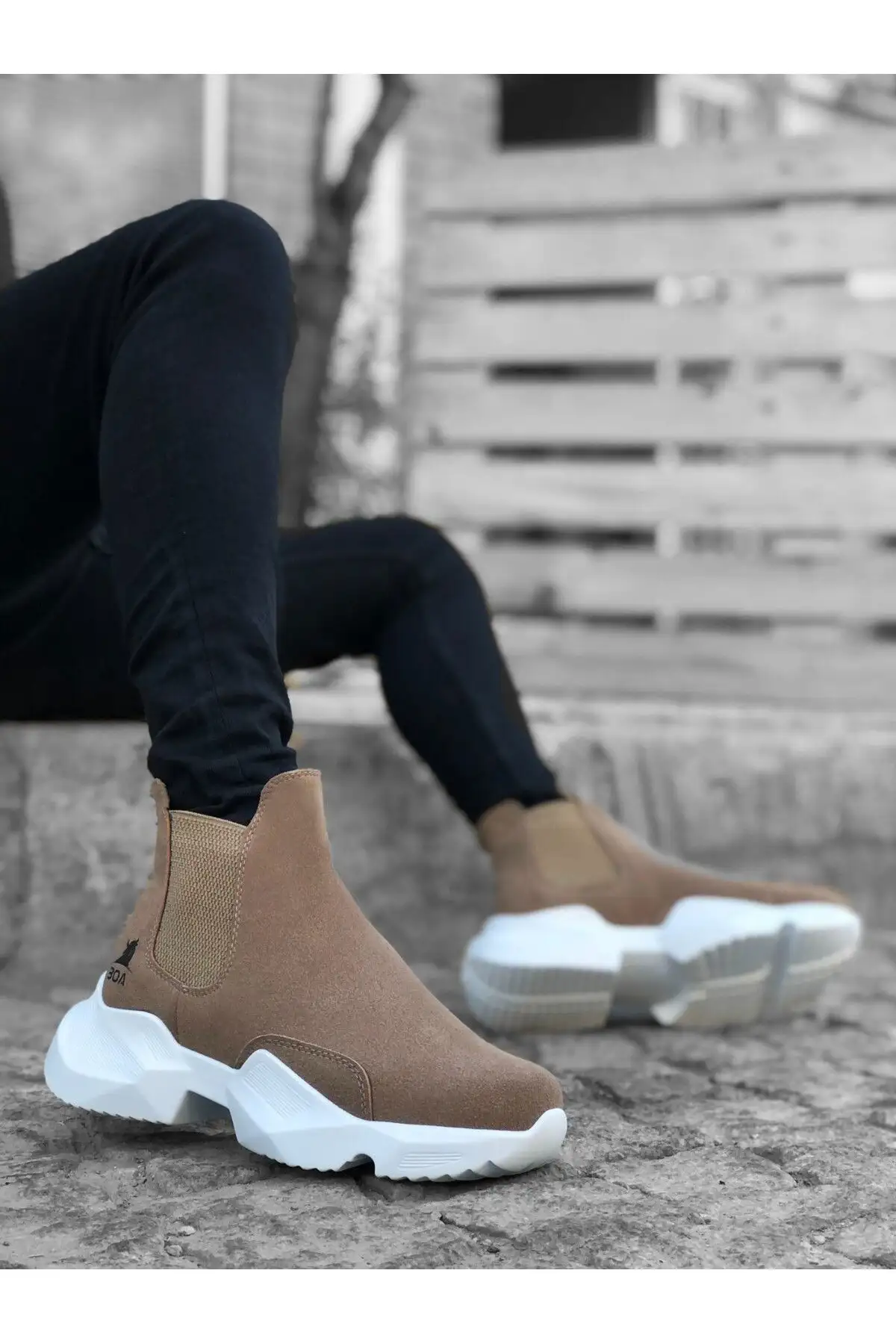 بوت مردانه کفش نیم اسپرت  یراقدار راحت با کفی بلند و رنگ بژ - 6159 بوت مردانه کفش نیم اسپرت یراقدار راحت با کفی بلند و رنگ بژ - 6159