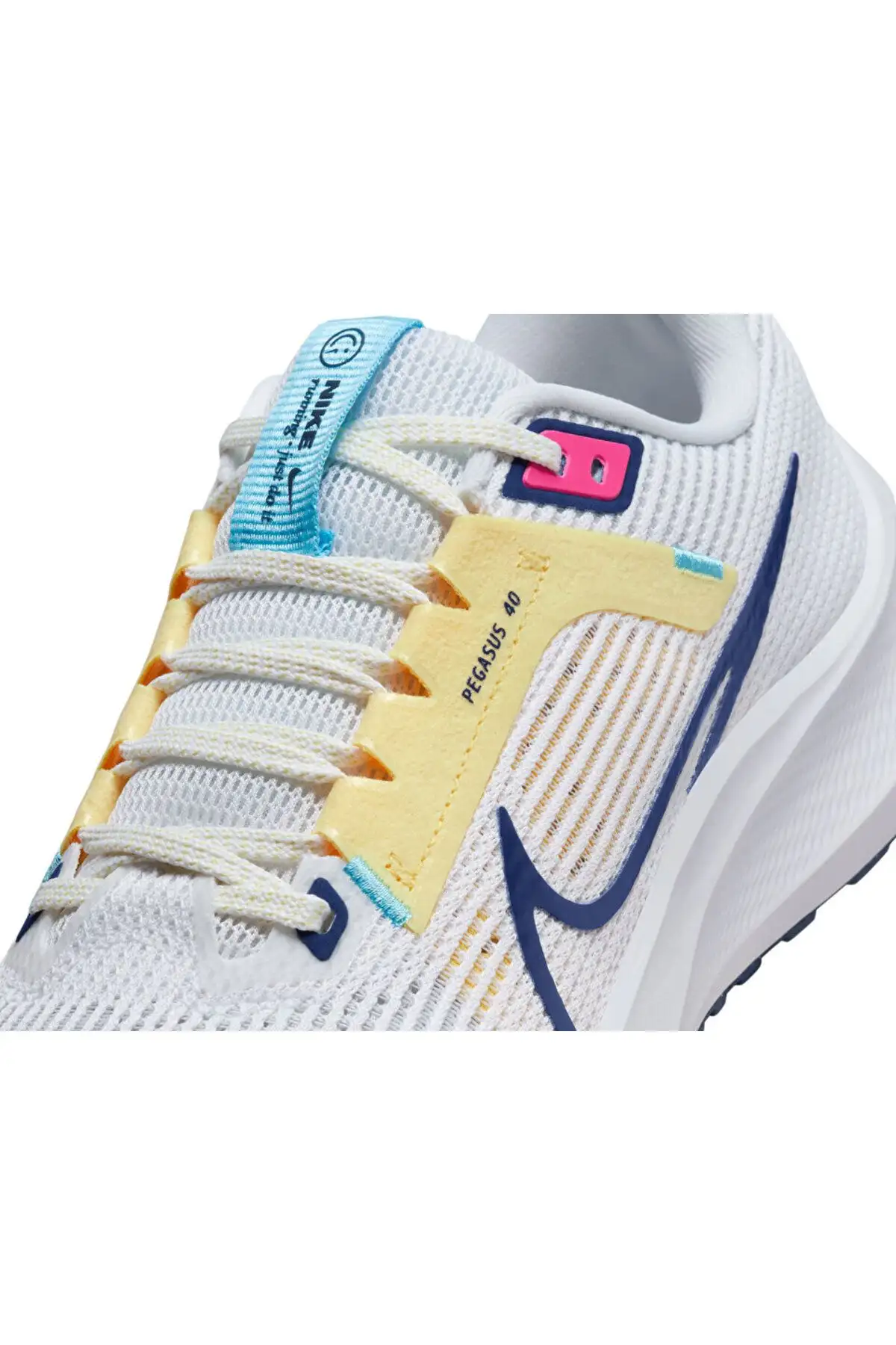 کفش ورزشی زنانه Air Zoom Pegasus 40 کد Dv3854-105 - 7102 کفش ورزشی زنانه Air Zoom Pegasus 40 کد Dv3854-105 - 7102