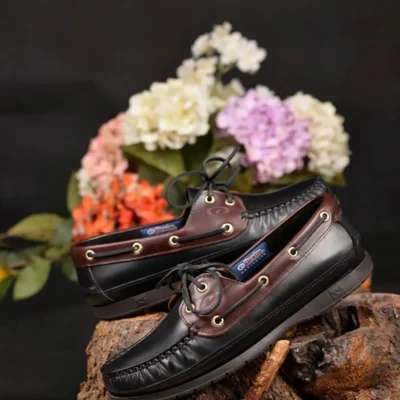 کفش رسمی مردانه چرم ۱۰۰% مشکی مدل کژوال با سبک نوآورانه، زیبایی و راحتی را به طور همزمان ارائه می‌دهد. - 6036