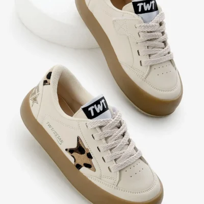 کفش دخترانه ورزشی بچگانه یونیستکس مشکی طرح پلنگی با جزئیات ستاره و بند و چسب دار - 6880