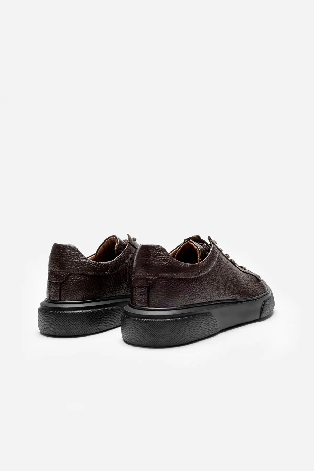 کفش روزمره مردانه    فوق العاده راحت از چرم طبیعی 100% قهوهای LUASS25AL0041 - 6383 کفش روزمره مردانه فوق العاده راحت از چرم طبیعی 100% قهوهای LUASS25AL0041 - 6383