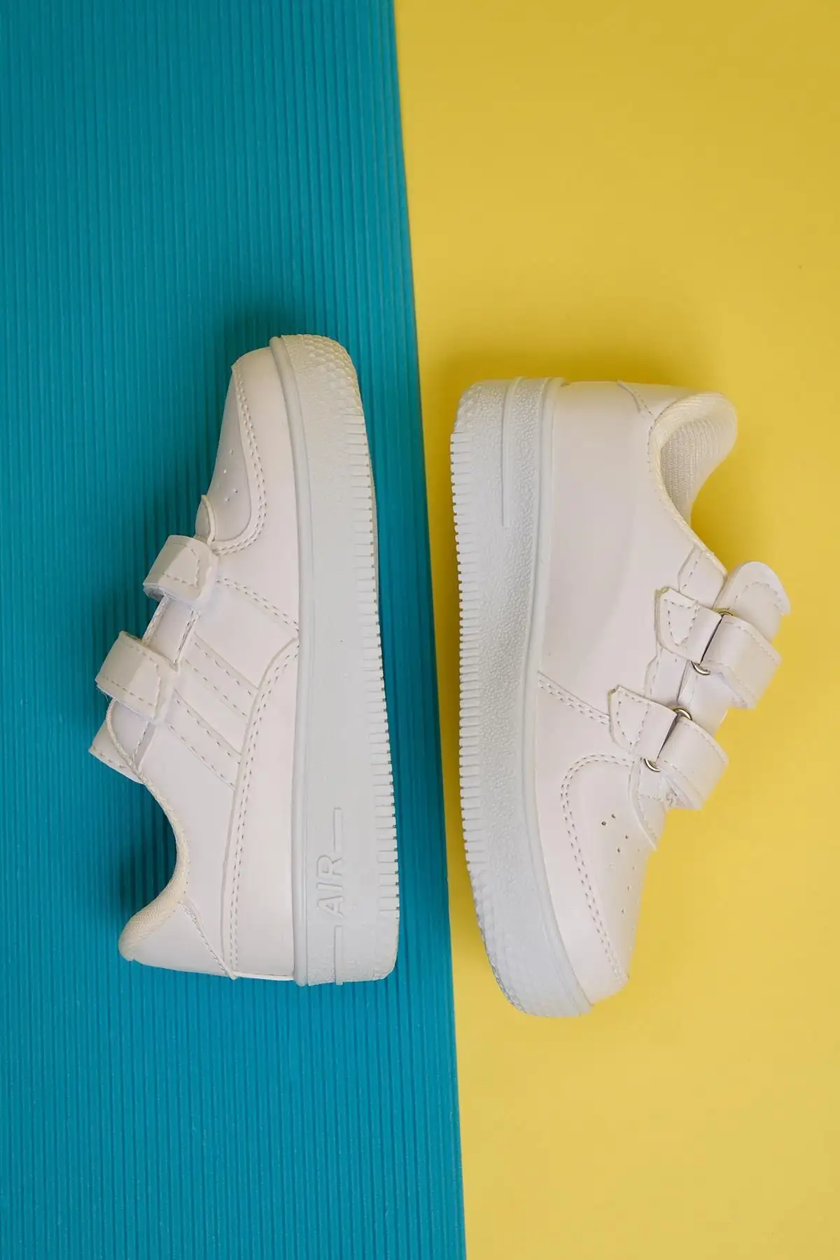 کفش دخترانه  اسنیکر بچگانه و نوزاد یونیسکس ایزرا با کفی ضخیم و بنددار - 6897 کفش دخترانه اسنیکر بچگانه و نوزاد یونیسکس ایزرا با کفی ضخیم و بنددار - 6897