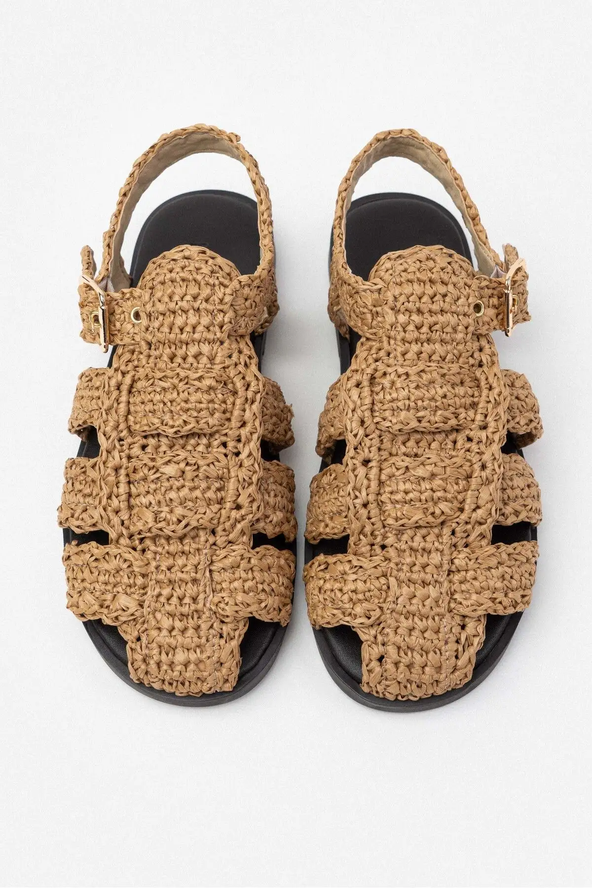 کفش صندل زنانه دمپایی رامونا با جزئیات کمربند بافت دار و کفه صاف - 6416 کفش صندل زنانه دمپایی رامونا با جزئیات کمربند بافت دار و کفه صاف - 6416