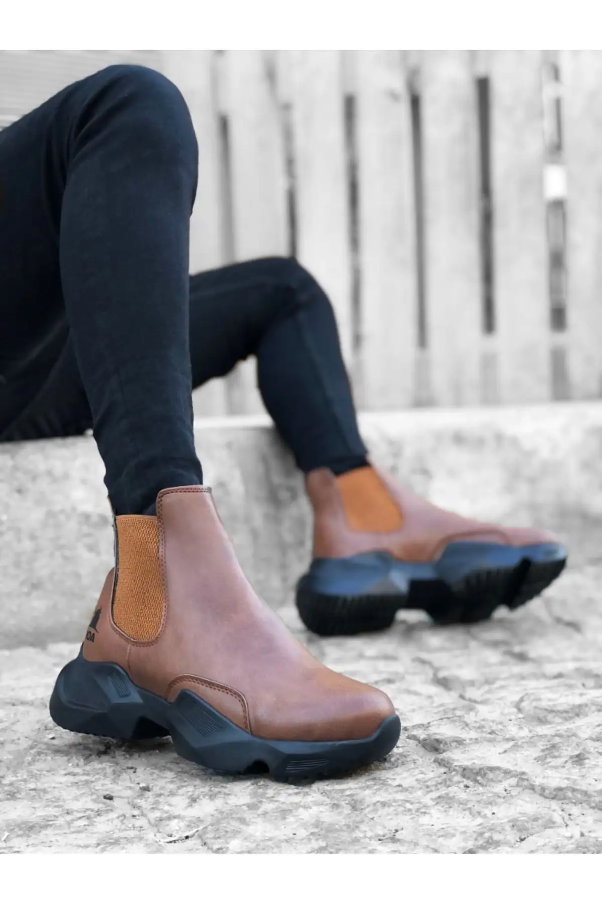 بوت مردانه Ba0444 نیمه چکمهای راحت با زیره بلند و بدون بند به رنگ قهوهای تیره - 6161 بوت مردانه Ba0444 نیمه چکمهای راحت با زیره بلند و بدون بند به رنگ قهوهای تیره - 6161