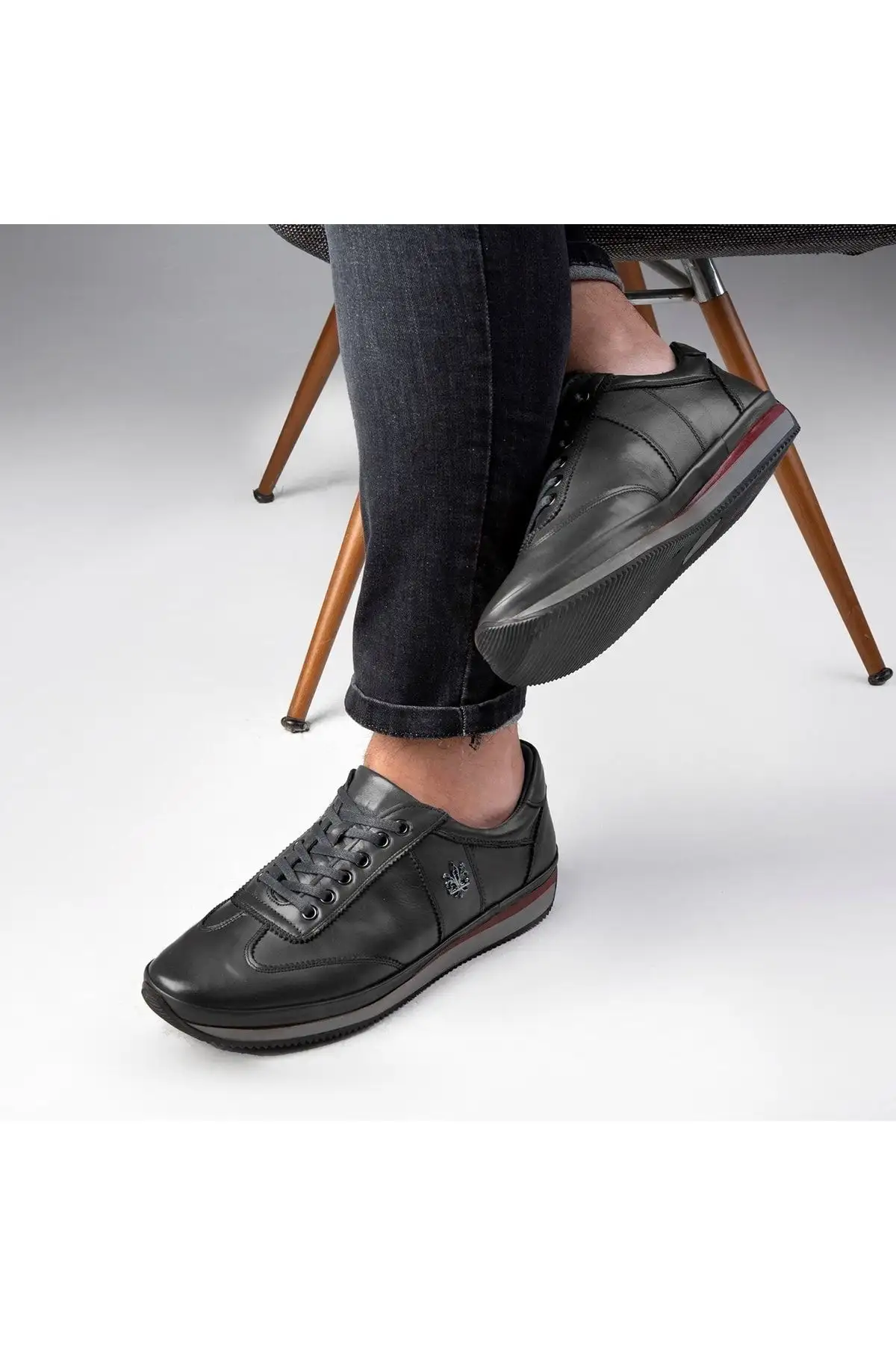 کفش سایز بزرگ مردانه -  روزمره  چرم طبیعی
-  داخلی پشمی
-  زمستانی پشمی - 6715 کفش سایز بزرگ مردانه - روزمره چرم طبیعی - داخلی پشمی - زمستانی پشمی - 6715