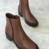 بوت و نیم‌ بوت زنانه ی چرم طبیعی کرم - 6685
