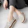 کفش ورزشی روزمره زنانه چرم طبیعی مدل Dd2305 - 5550