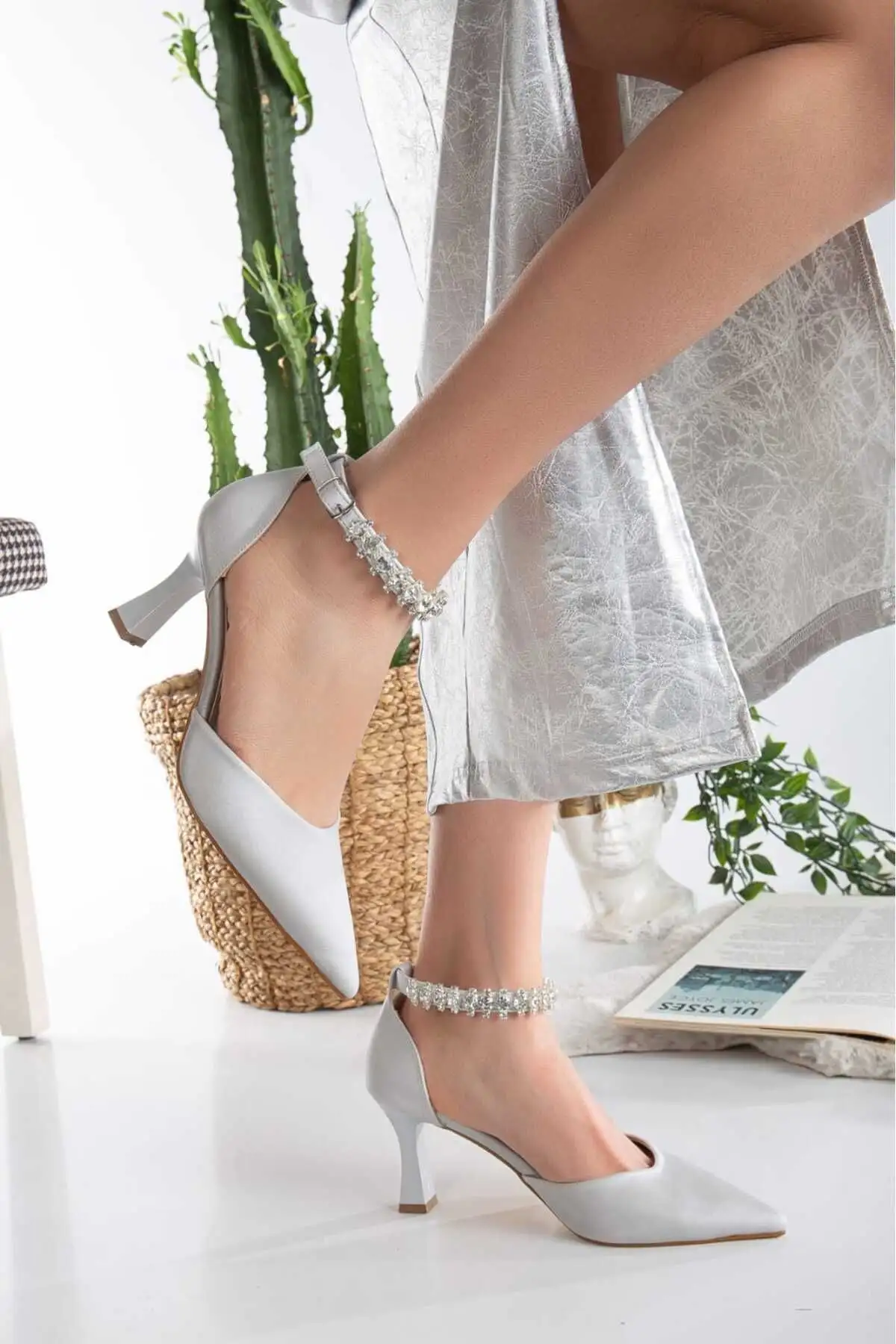 کفش مجلسی زنانه  پاشنه بلند  کلاسیک - 6751 کفش مجلسی زنانه پاشنه بلند کلاسیک - 6751