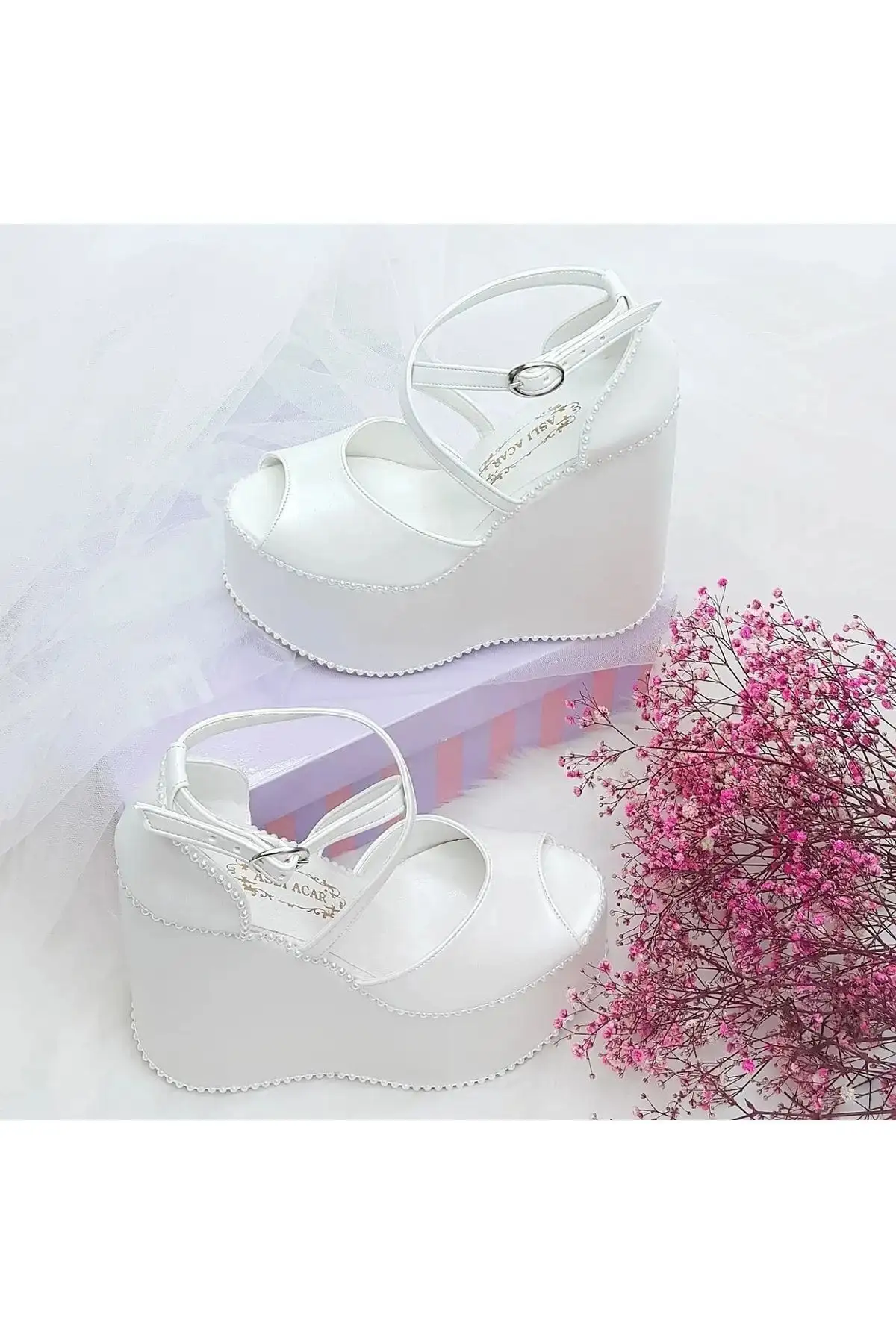 کفش پاشنه بلند زنانه  عروس بسیار راحت با پاشنه پمپاژ و پایه عریض و شیب ۱۵ سانتیمتر - Aslı Acar - 7194 کفش پاشنه بلند زنانه عروس بسیار راحت با پاشنه پمپاژ و پایه عریض و شیب ۱۵ سانتیمتر - Aslı Acar - 7194