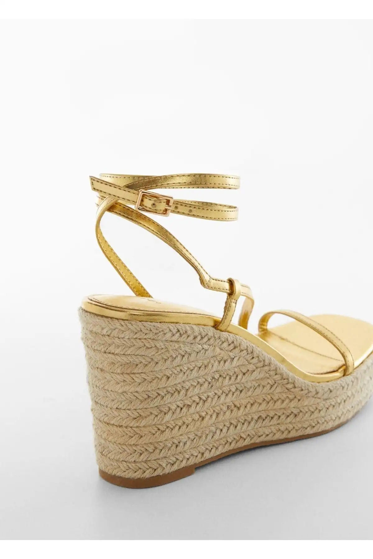 کفش صندل زنانه پاشنه بلند با بند فلزی برند MANGO - 7430 کفش صندل زنانه پاشنه بلند با بند فلزی برند MANGO - 7430