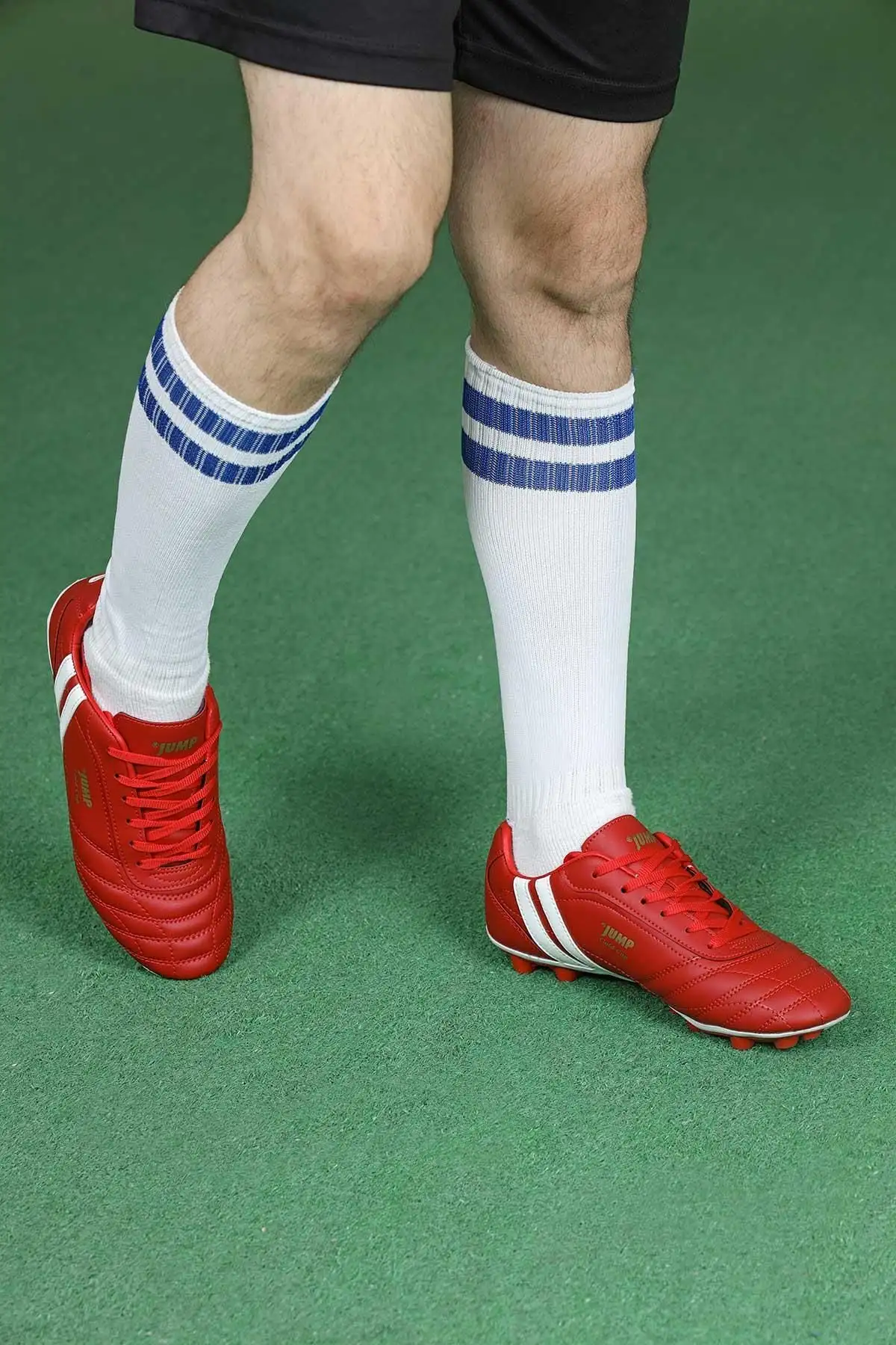 کفش فوتبال   مردانه قرمز 190 13256M برند Jump - 7532 کفش فوتبال مردانه قرمز 190 13256M برند Jump - 7532