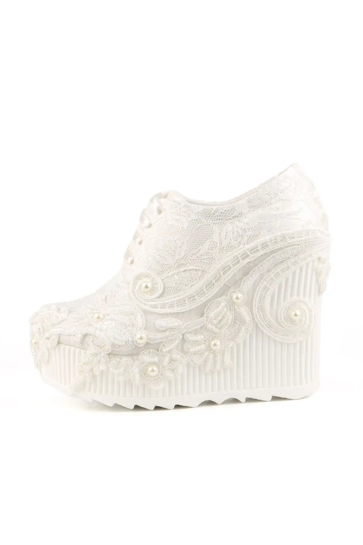 کفش پاشنه بلند زنانه 13 سانتیمتر  عروس اسپرت، زیره ضد لغزش، بسیار سبک است و شما را خسته نمیکند، این نیز تضمین میکند که میتوانید راحتی حرکت کنید. - 7209 کفش پاشنه بلند زنانه 13 سانتیمتر عروس اسپرت، زیره ضد لغزش، بسیار سبک است و شما را خسته نمیکند، این نیز تضمین میکند که میتوانید راحتی حرکت کنید. - 7209