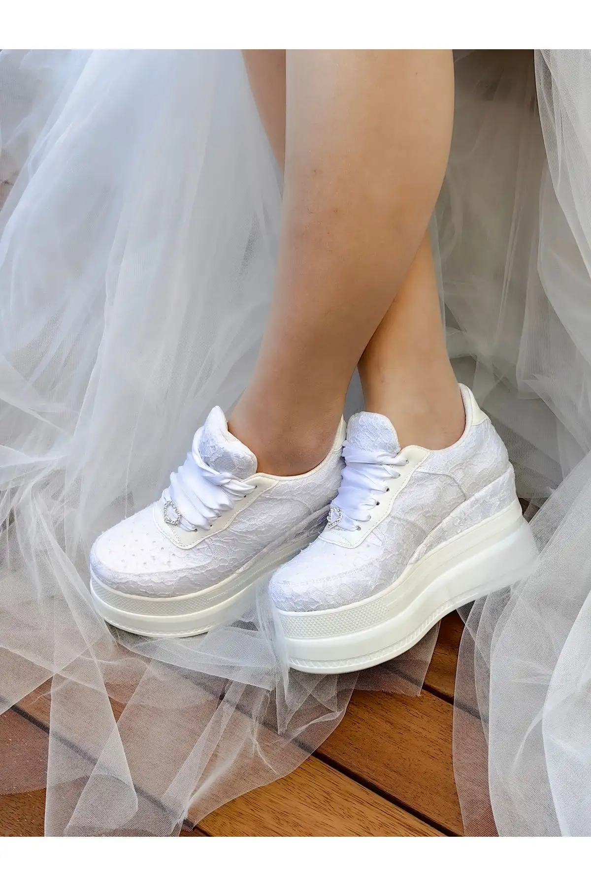 کفش پاشنه بلند زنانه  عروس دار 9 سانتیمتری،  ورزشی عروس بسیار راحت به رنگ سفید - 7196 کفش پاشنه بلند زنانه عروس دار 9 سانتیمتری، ورزشی عروس بسیار راحت به رنگ سفید - 7196
