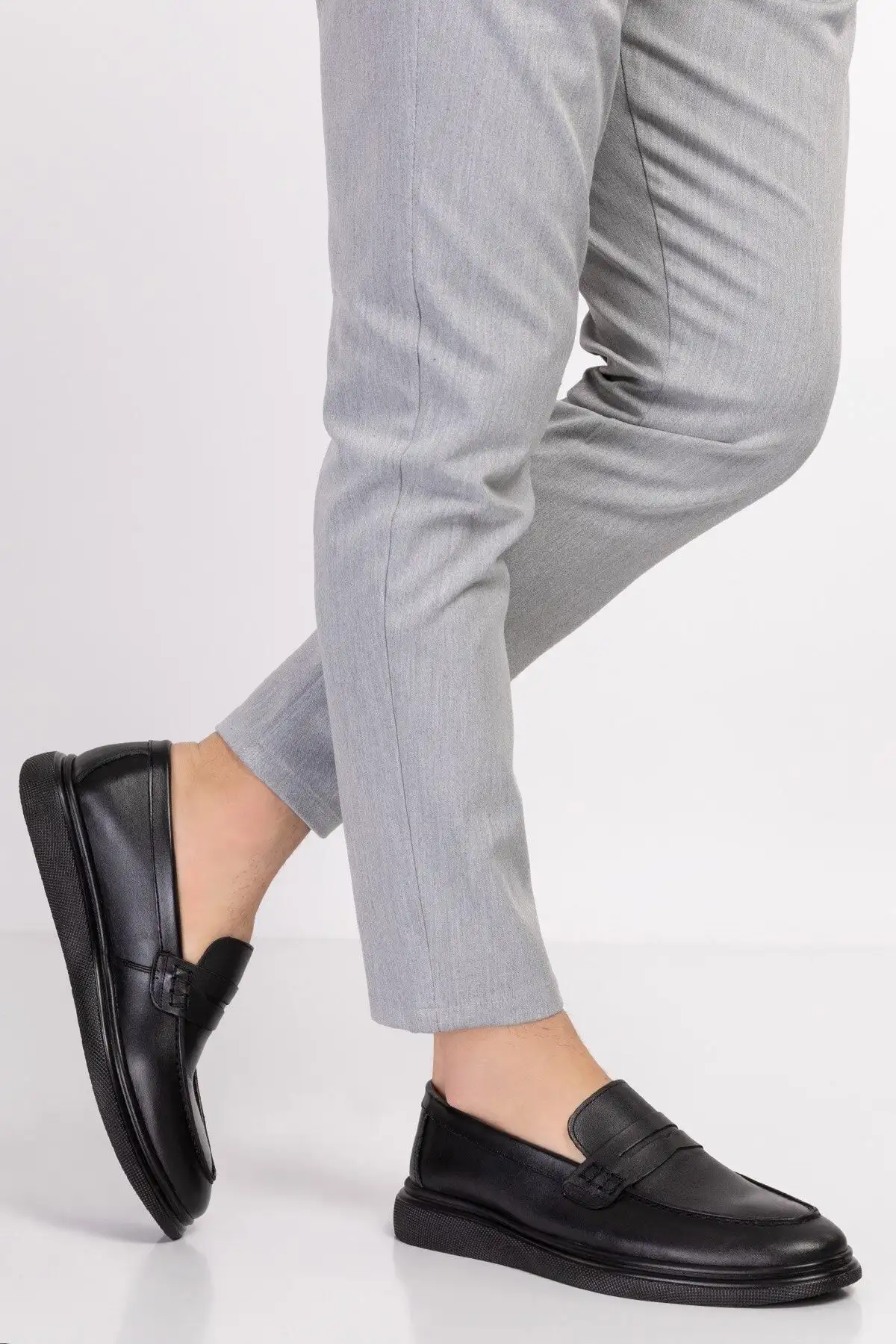 کفش روزمره مردانه  چرمی ، بدون بند، سبک، دوخت دار، ۱۰۰% چرم - 7346 کفش روزمره مردانه چرمی ، بدون بند، سبک، دوخت دار، ۱۰۰% چرم - 7346