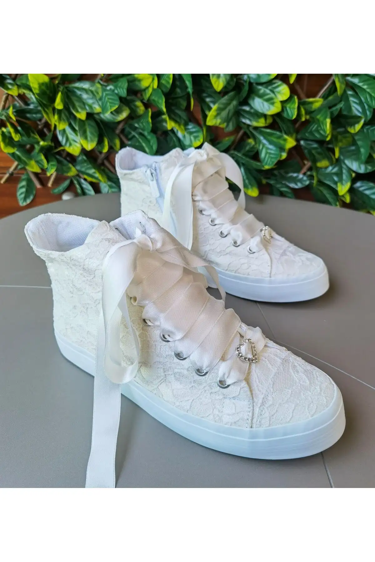 کفش تخت زنانه -  عروس عاجی
-  عروس اسپرت
-  عروس راحت
-  مجلسی - 7186 کفش تخت زنانه - عروس عاجی - عروس اسپرت - عروس راحت - مجلسی - 7186