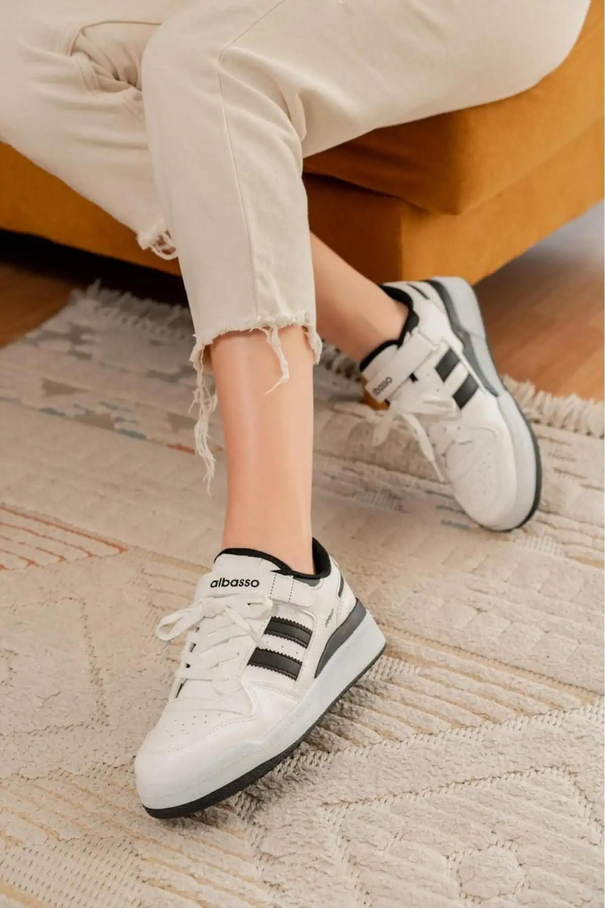 کفش ورزشی روزمره   راحت و شیک مناسب برای استفاده  برند albasso - 7470 کفش ورزشی روزمره راحت و شیک مناسب برای استفاده برند albasso - 7470