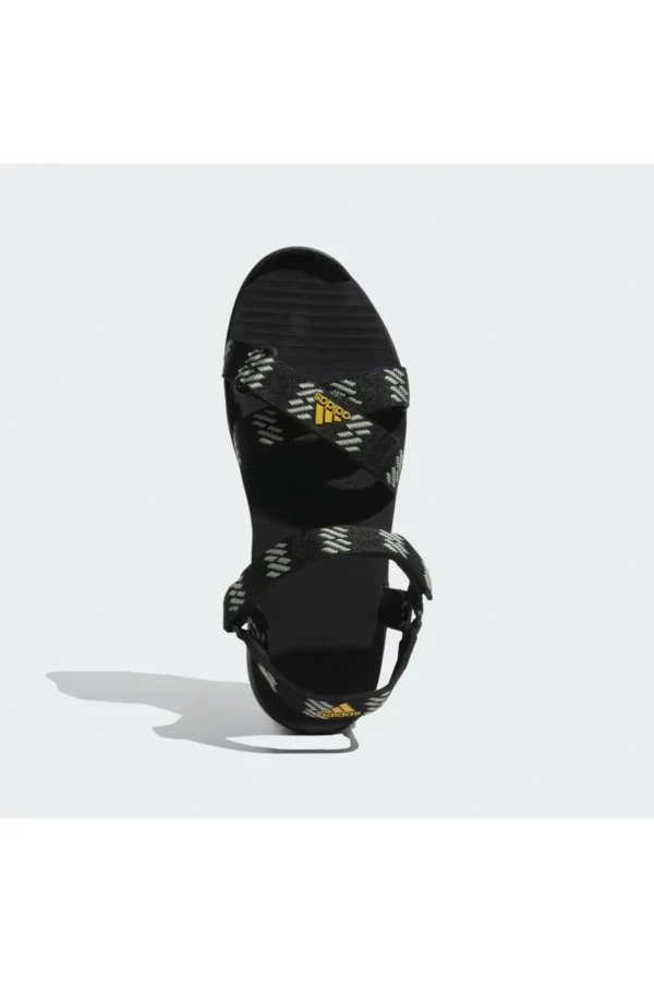 کفش صندل زنانه محصول "MOARY" به رنگ‌های مشکی، نقره‌ای سبز و طلایی فعال است. برند adidas - 7418