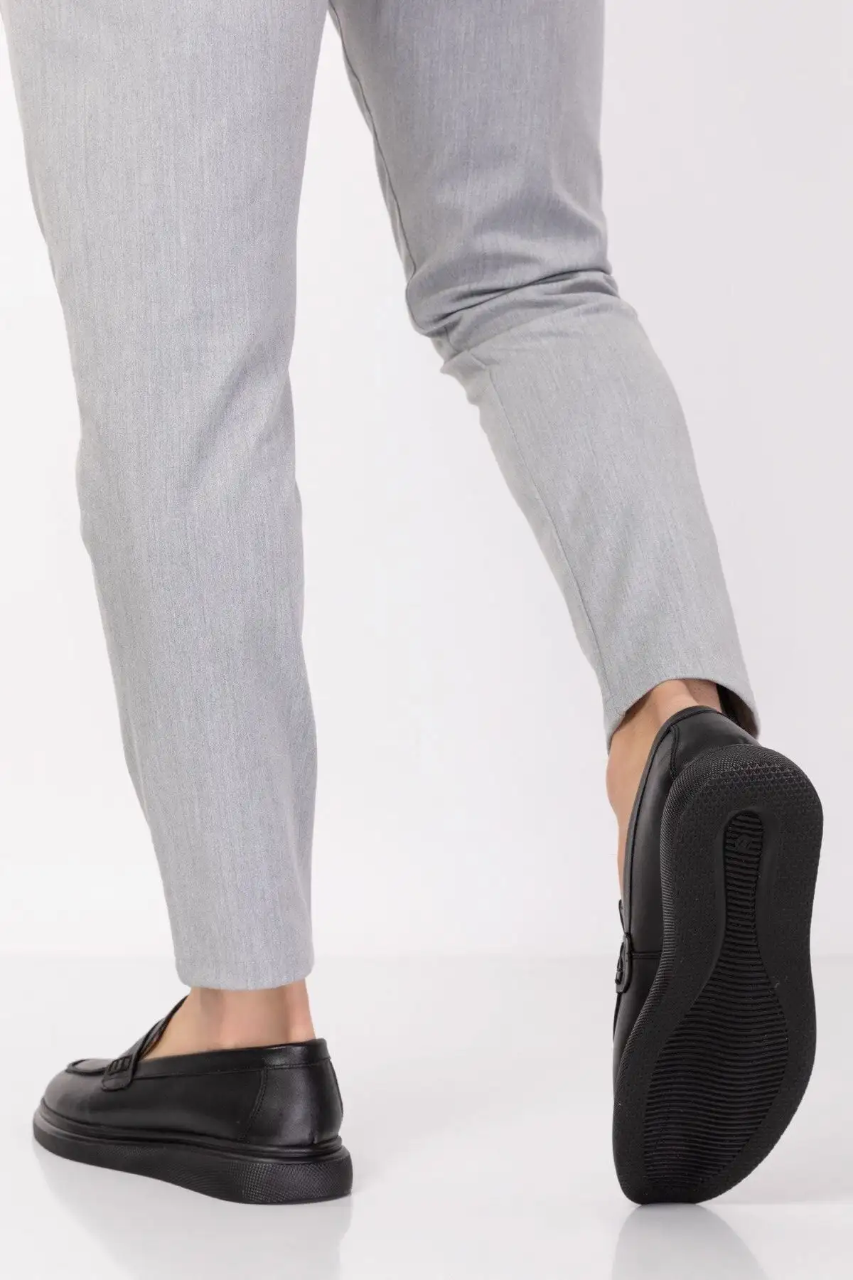 کفش روزمره مردانه  چرمی ، بدون بند، سبک، دوخت دار، ۱۰۰% چرم - 7346 کفش روزمره مردانه چرمی ، بدون بند، سبک، دوخت دار، ۱۰۰% چرم - 7346