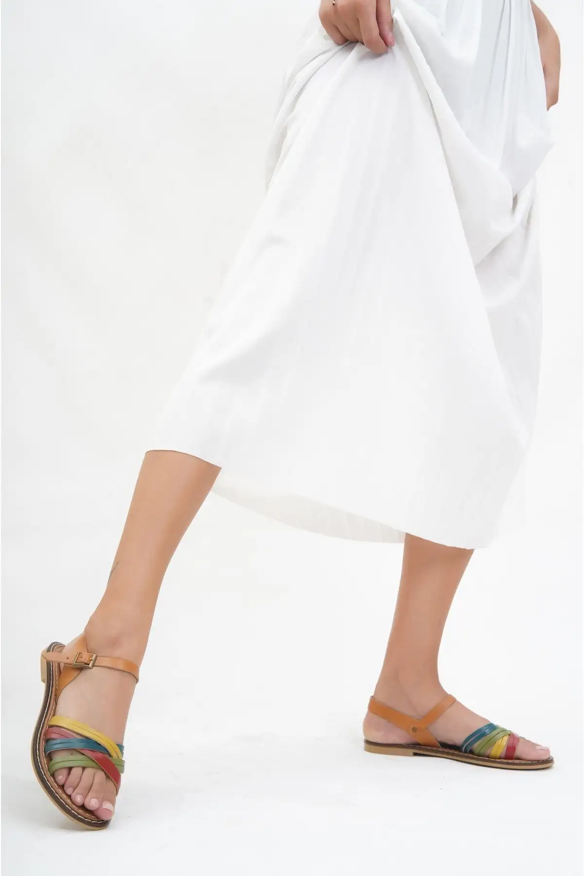 کفش صندل زنانه سندل  چرمی چندکاره هاكی دیری مدل DP28-0830 - 7373 کفش صندل زنانه سندل چرمی چندکاره هاكی دیری مدل DP28-0830 - 7373