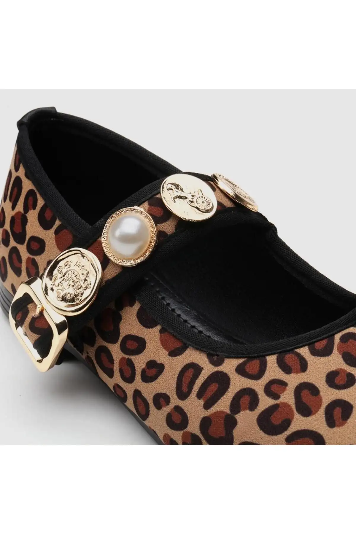 کفش تخت زنانه باله با طرح پلنگی و تزئینات سنگی - 7277