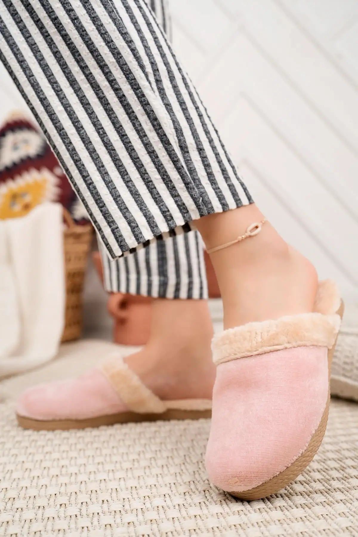 کفش راحتی خانه پک سهتایی دمپایی زنانه زمستانی، دمپایی روزمره خانگی، دمپایی مهمان، چمدان عروسی، ست سهتایی دمپایی - 7315 کفش راحتی خانه پک سهتایی دمپایی زنانه زمستانی، دمپایی روزمره خانگی، دمپایی مهمان، چمدان عروسی، ست سهتایی دمپایی - 7315