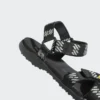 کفش صندل زنانه محصول "MOARY" به رنگ‌های مشکی، نقره‌ای سبز و طلایی فعال است. برند adidas - 7418