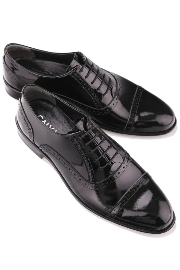کفش رسمی مردانه کلاسیک چرم طبیعی سیاه برند Calvano - 7400