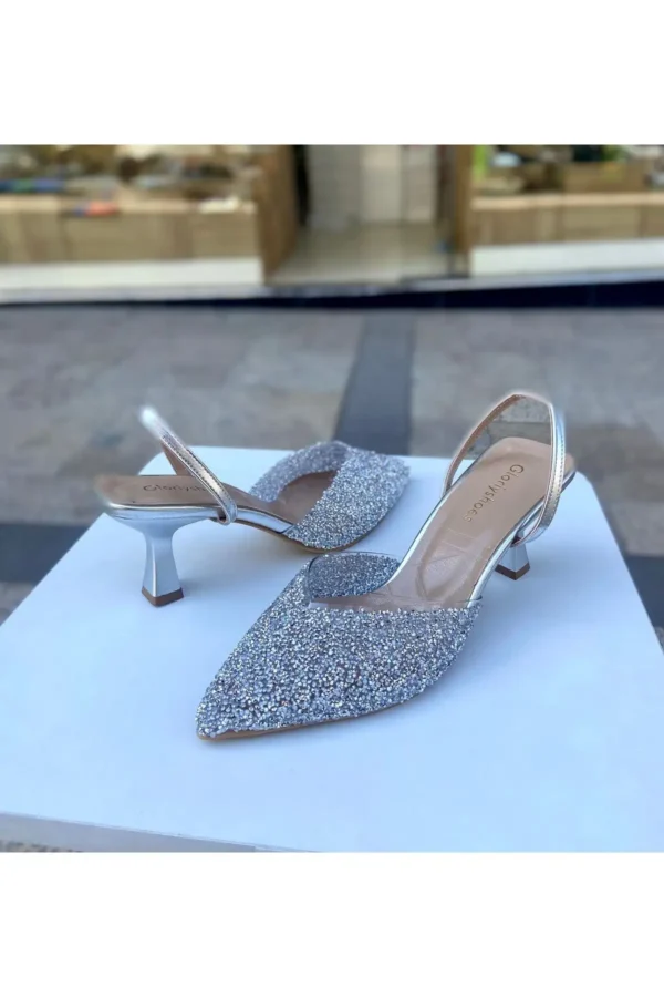 کفش پاشنه‌ بلند زنانه دار نقره‌ای با سنگ شیشه‌ای 6 سانتی‌متری 01210 - 7234