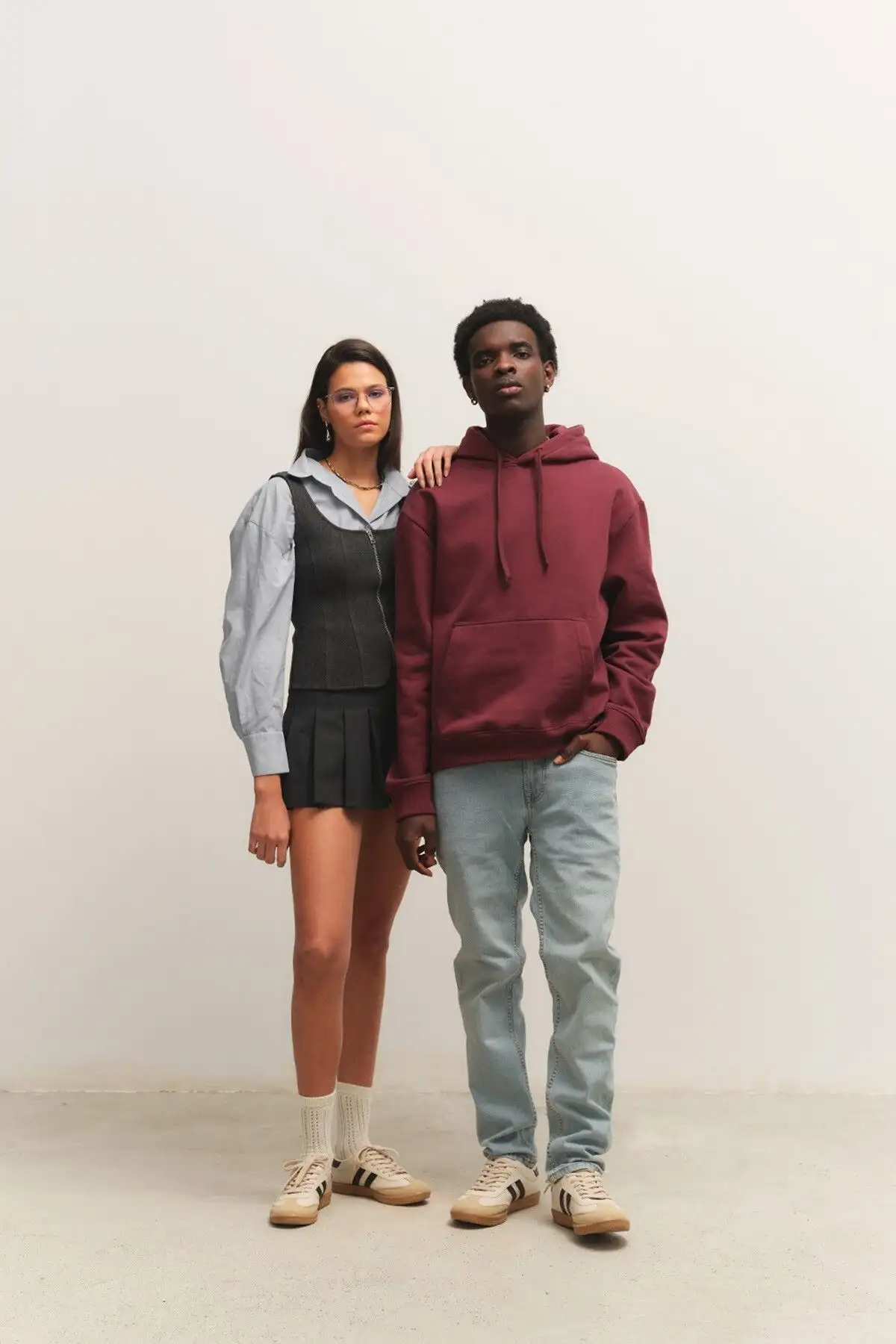 کفش ورزشی روزمره  اسپرت گوردون اورتوپدیک  با ضمانت و بنددار برای پیادهروی و دویدن برند Muggo - 7459 کفش ورزشی روزمره اسپرت گوردون اورتوپدیک با ضمانت و بنددار برای پیادهروی و دویدن برند Muggo - 7459