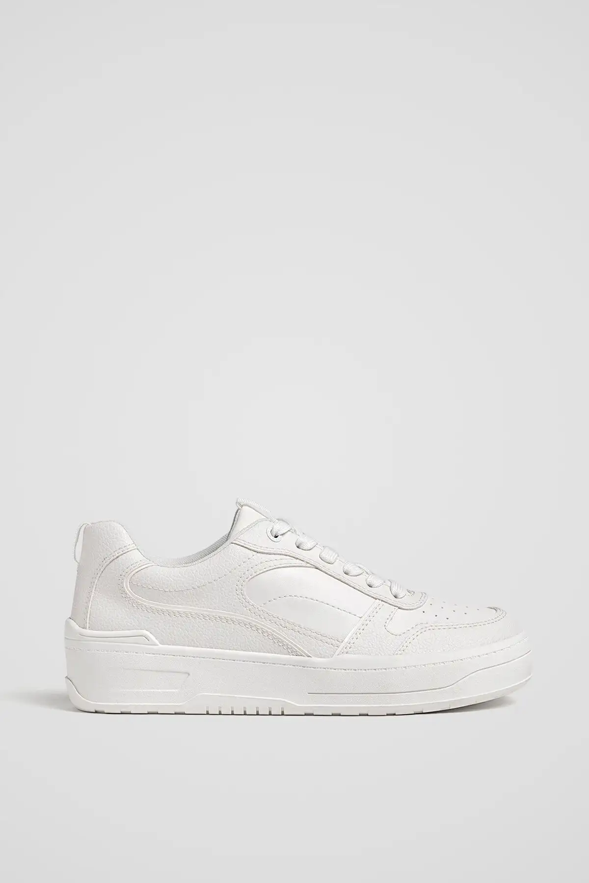 کفش ورزشی روزمره سفید برند Stradivarius - 7468