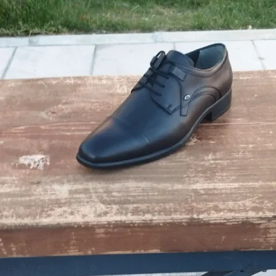 کفش رسمی مردانه فصلی چرم طبیعی با زیره لاستیکی و بند دار برند LİCCAS - 7403