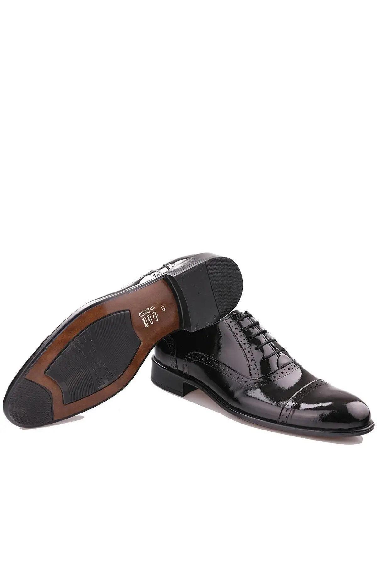 کفش رسمی مردانه  کلاسیک  چرم طبیعی سیاه برند Calvano - 7400 کفش رسمی مردانه کلاسیک چرم طبیعی سیاه برند Calvano - 7400