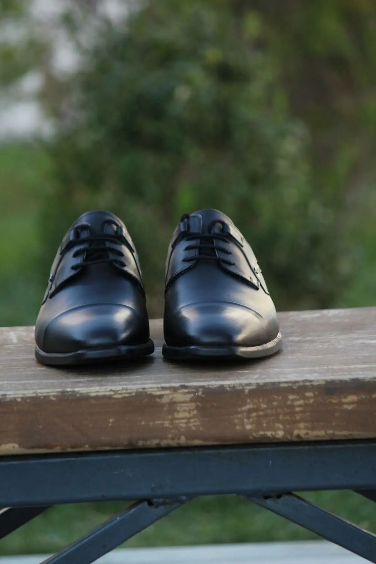 کفش رسمی مردانه   فصلی چرم طبیعی با زیره لاستیکی و بند دار برند LİCCAS - 7403 کفش رسمی مردانه فصلی چرم طبیعی با زیره لاستیکی و بند دار برند LİCCAS - 7403