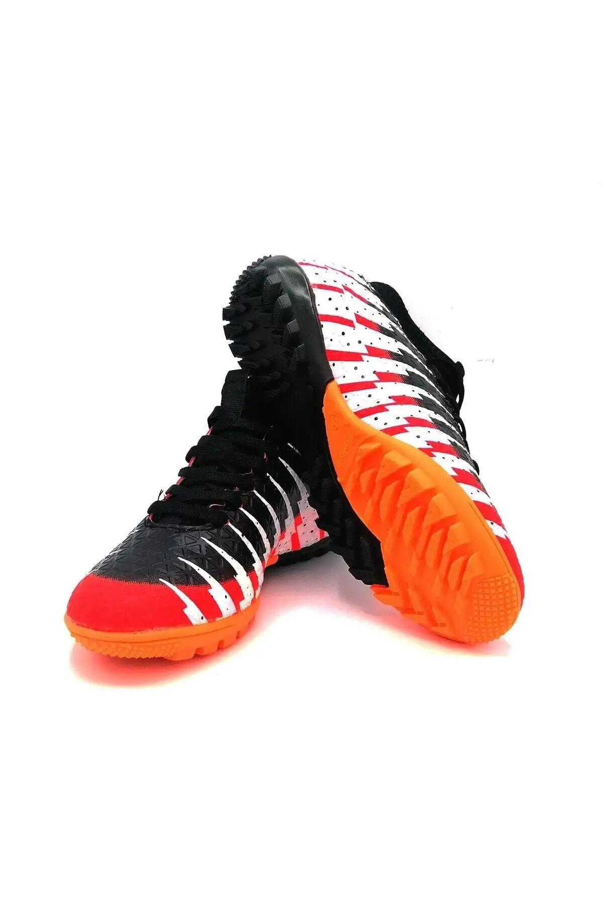 کفش فوتبال با جوراب مشکی نارنجی برند Lion - 7501