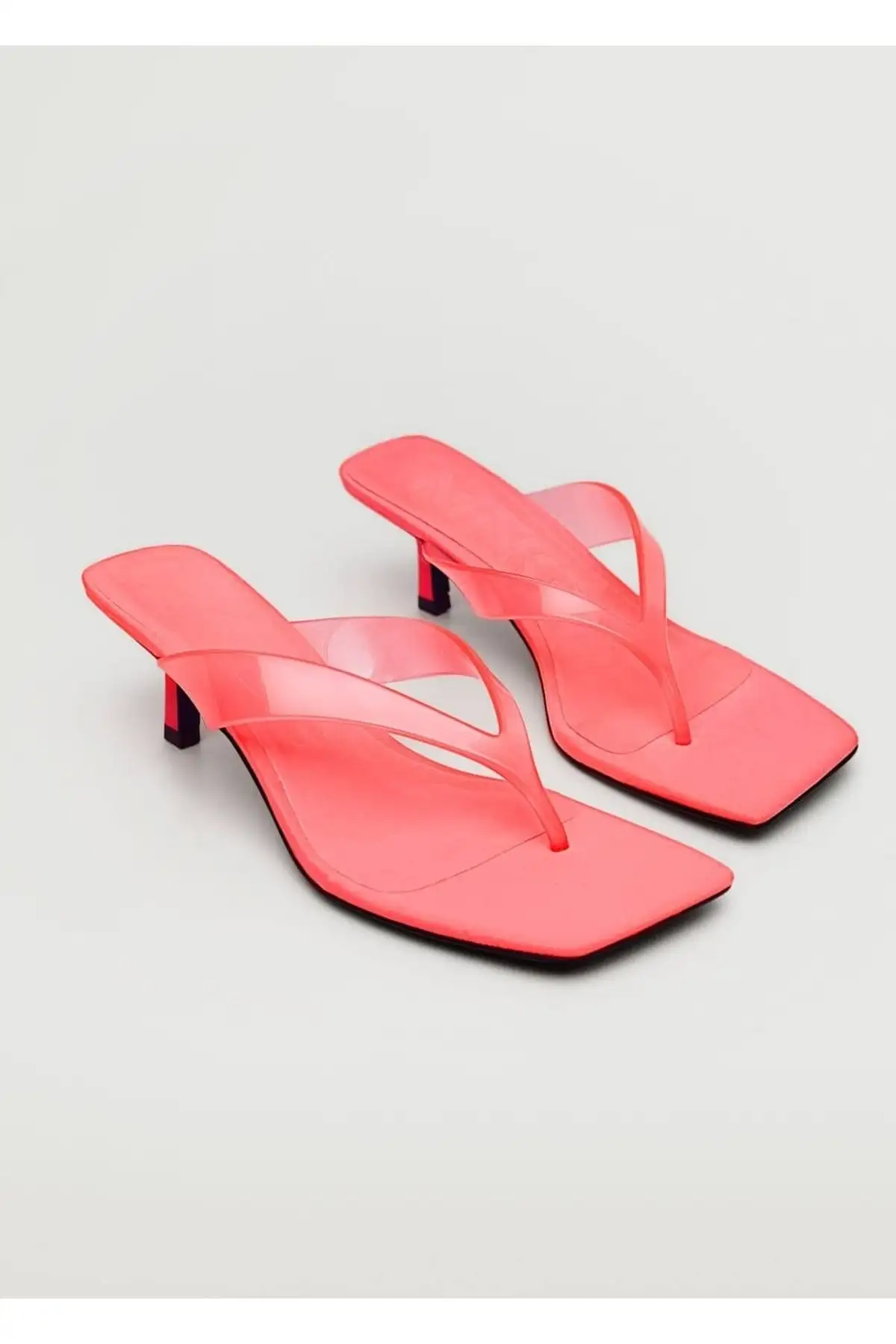 کفش صندل زنانه  وینیل پاشنه بلند برند MANGO - 7429 کفش صندل زنانه وینیل پاشنه بلند برند MANGO - 7429