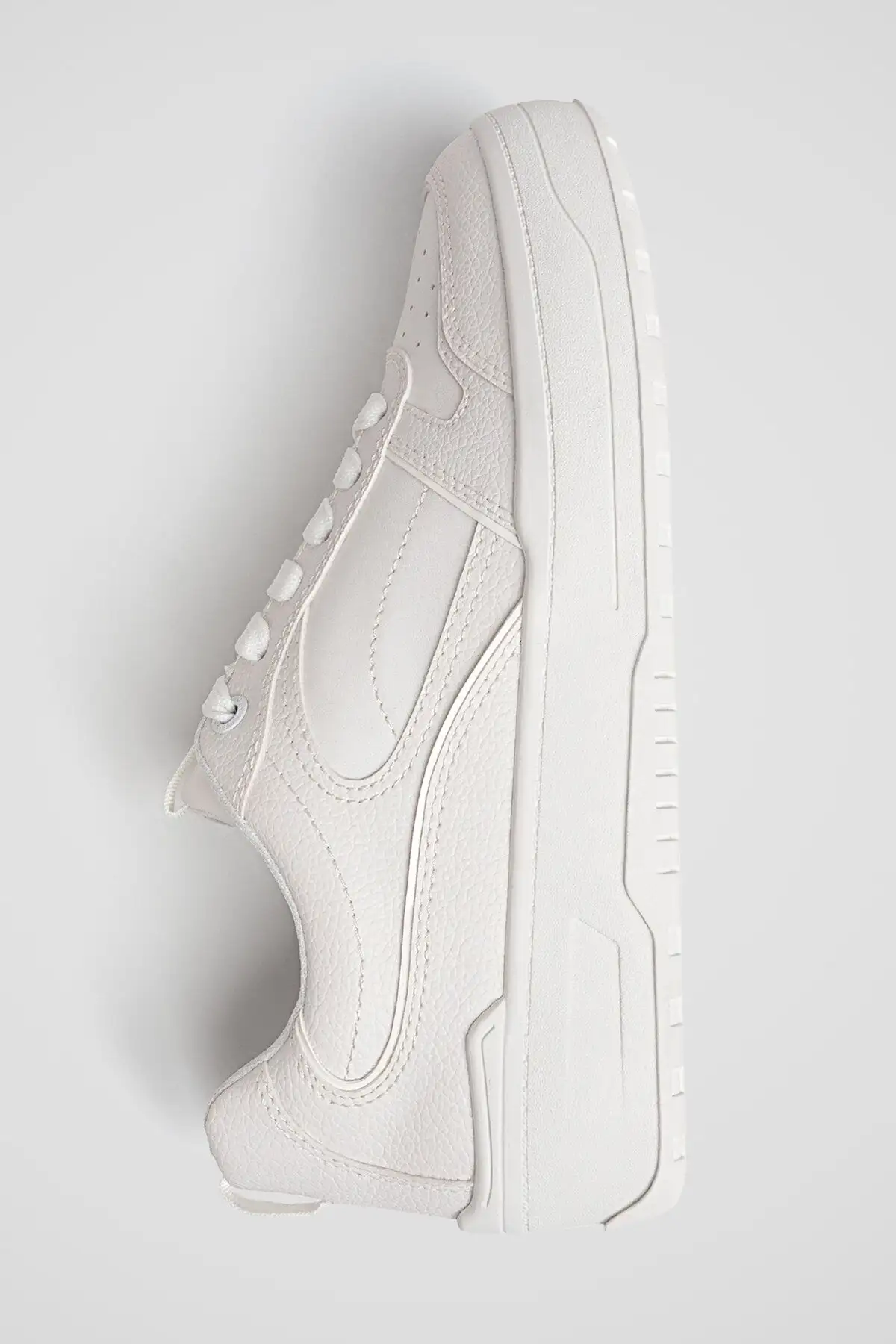 کفش ورزشی روزمره سفید برند Stradivarius - 7468