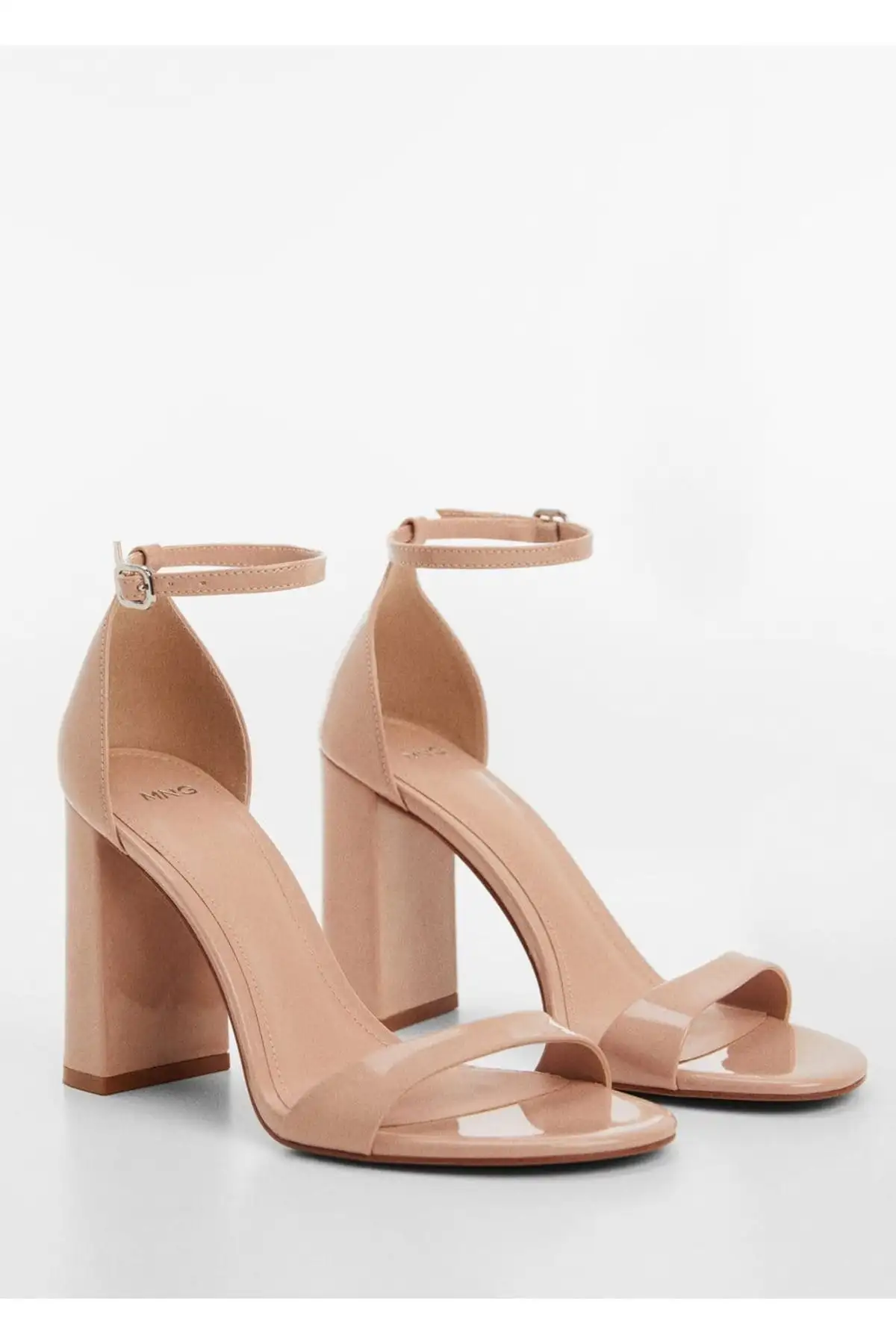 کفش صندل زنانه  با بند ساقهدار برند MANGO - 7432 کفش صندل زنانه با بند ساقهدار برند MANGO - 7432