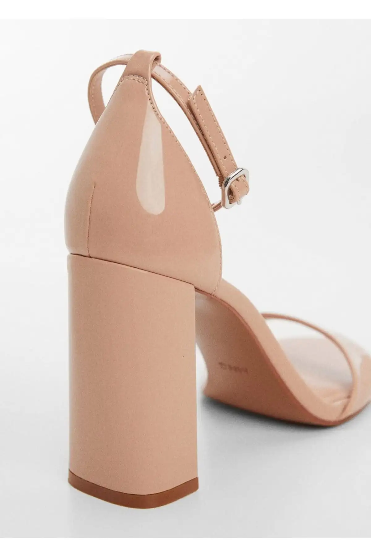 کفش صندل زنانه  با بند ساقهدار برند MANGO - 7432 کفش صندل زنانه با بند ساقهدار برند MANGO - 7432