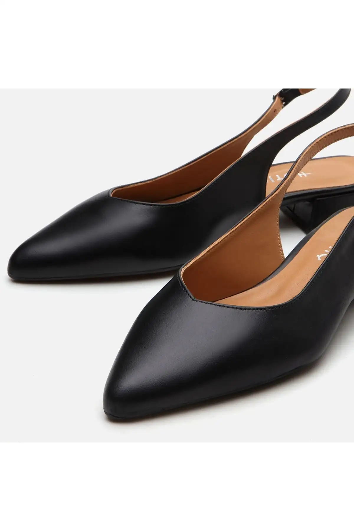 کفش تخت زنانه بابت  چرم طبیعی مشکی - 7275 کفش تخت زنانه بابت چرم طبیعی مشکی - 7275